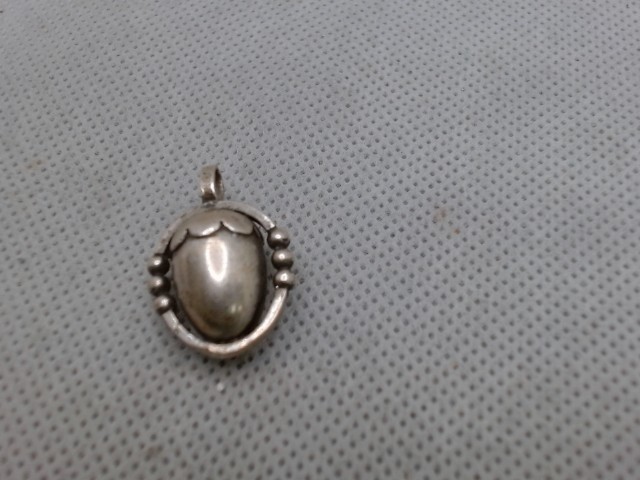 Pendentif special