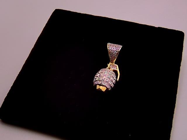 BRELOQUE EN OR 10KT NEW