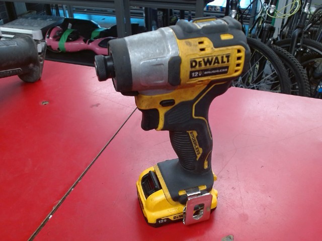 Impact dewalt 12v+batterie no chargeur