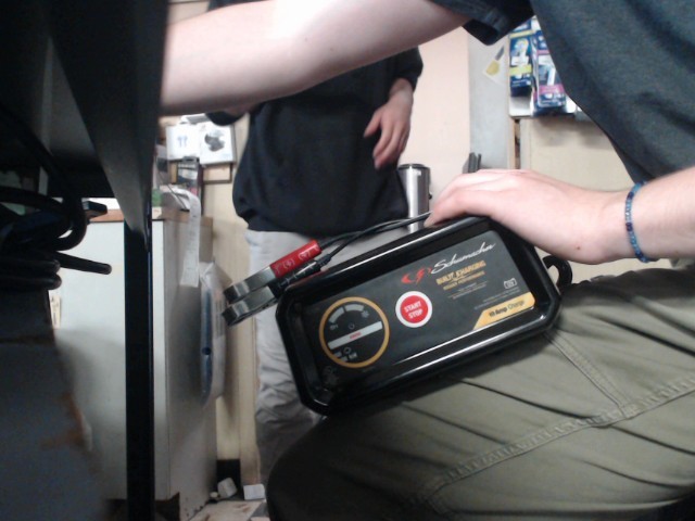 Automatic bettery charger
