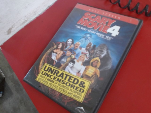 Scary movie 4