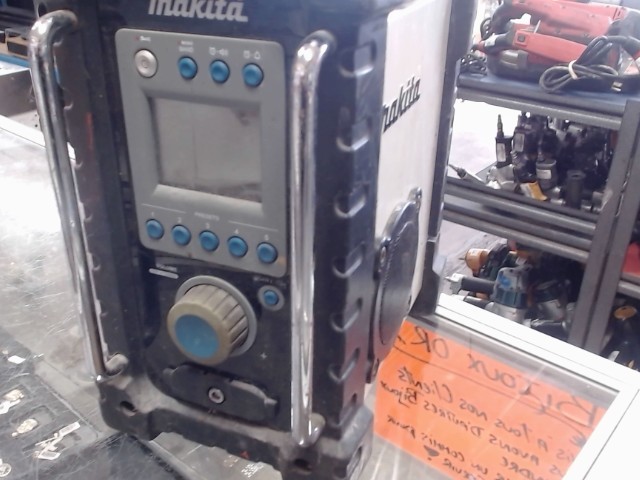 Radio de construction 18v no batt/chrg