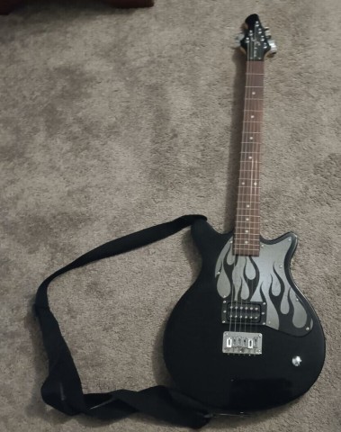 Guitare first act me1980 manque une c