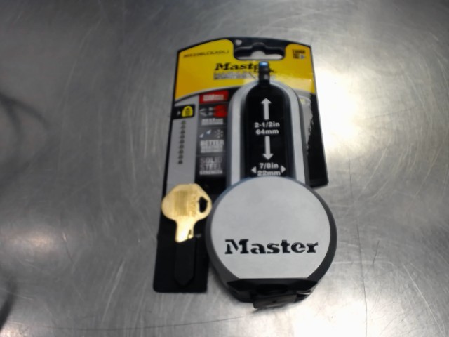 Solid body padlock master lock neuf