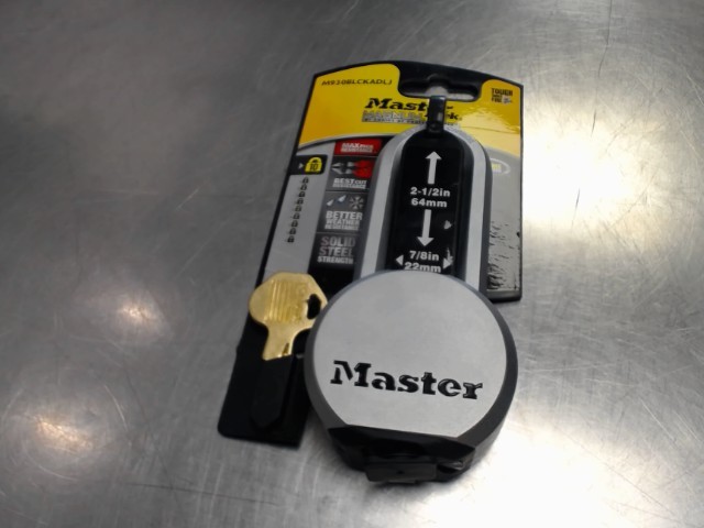 Solid body padlock master lock neuf