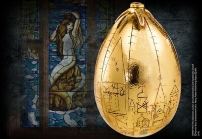 The noble collection figurine golden egg