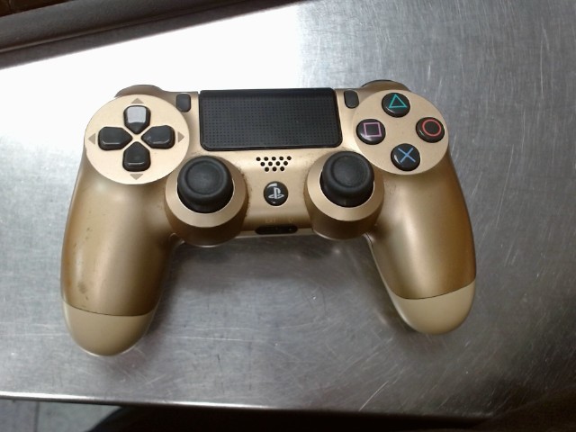 Manette de ps4 couleur or