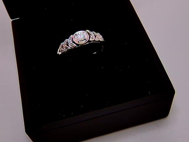 BAGUE EN OR 10KT