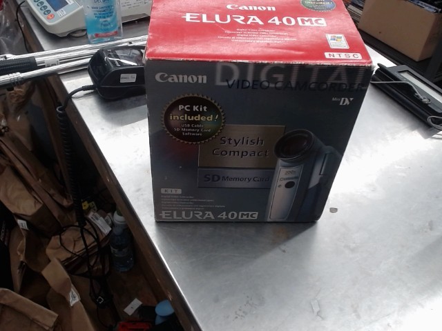 Canon handy cam in box full set