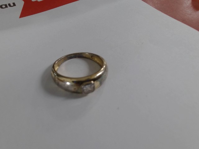 Bague en argent avec pierre