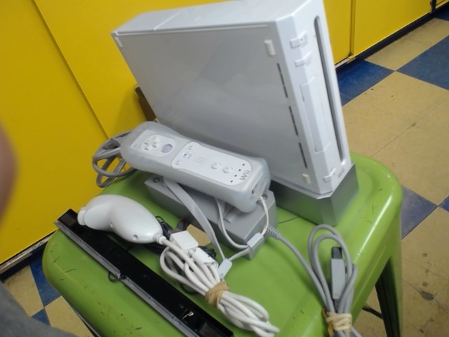 Wii avec toute les acc + 1 man