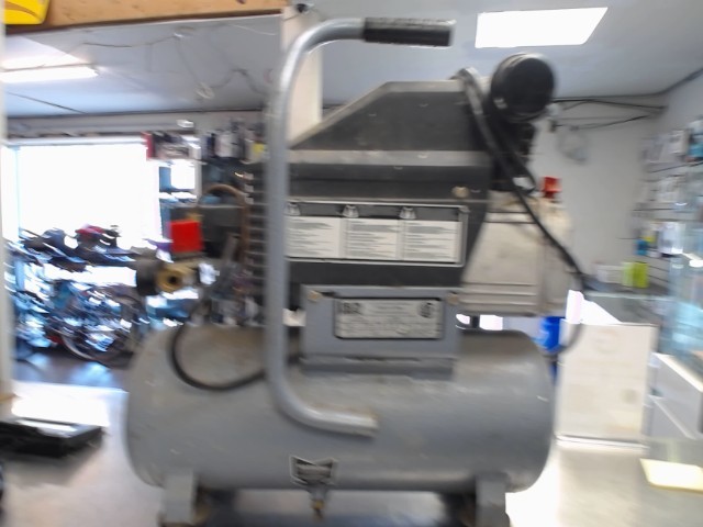 Compresseur 3gal iron horse