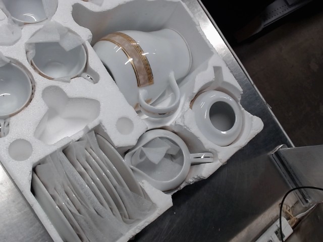 Set de vaiselle a suivre