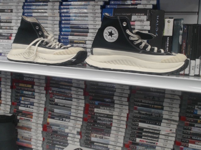 Chassures noires taille 8.5