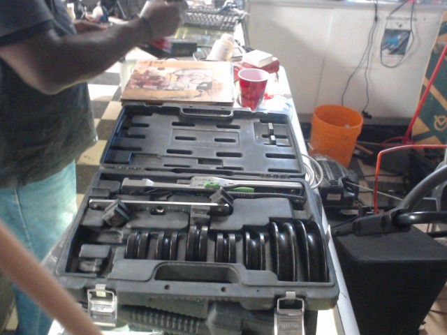 Wire bender tool