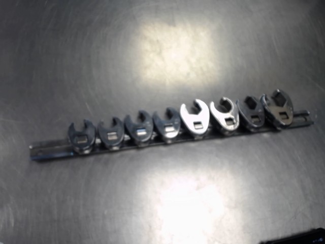 Crowfoot wrench set