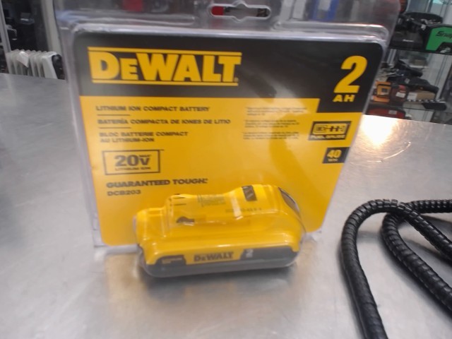 Batterie dewalt 2ah new