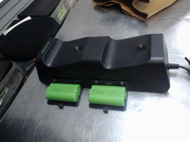 Chargeur de manette xbox one + charg+fil