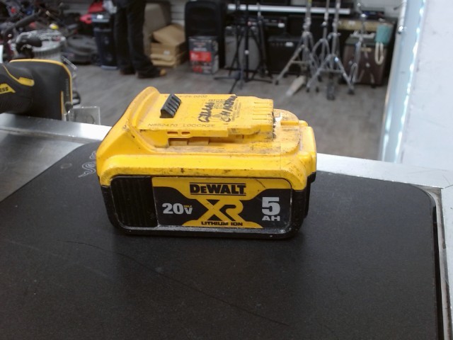 Batt 20v 5 ah **gille chalifoux**