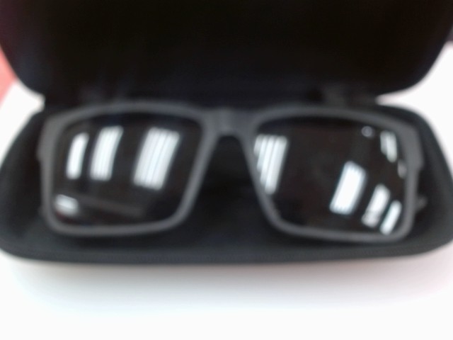 Lunette dans sa boite