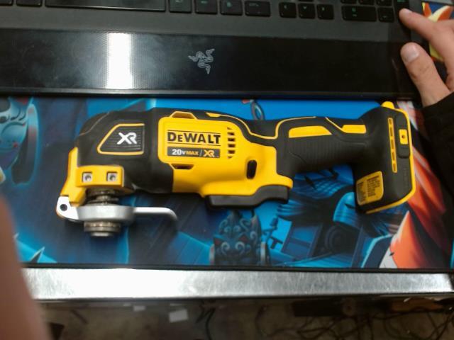 Oscillating multi tool dewalt like new
