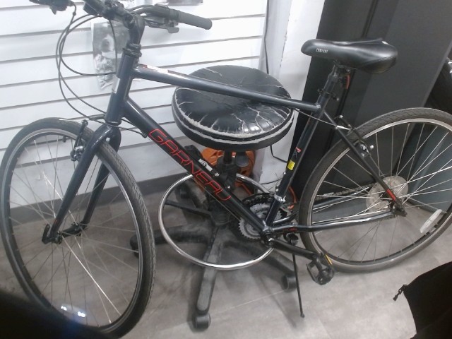 Like new louis garneau grey/black