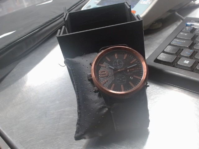 Montre diesel en boite dz4445