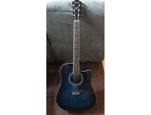 Vintage acoustic transparent blue sunbur