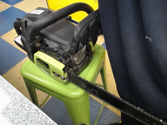 Chainsaw poulan pl3314