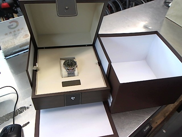 Legend diver watch 42mm + box + link etc
