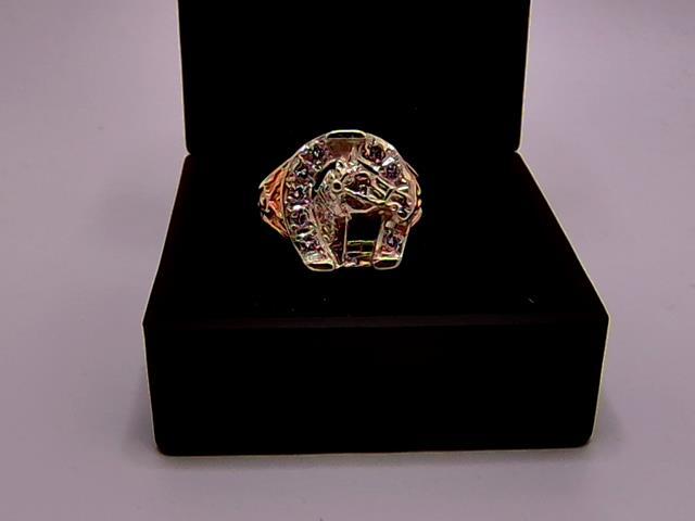 BAGUE EN OR 10KT AVEC DIAMANTS 