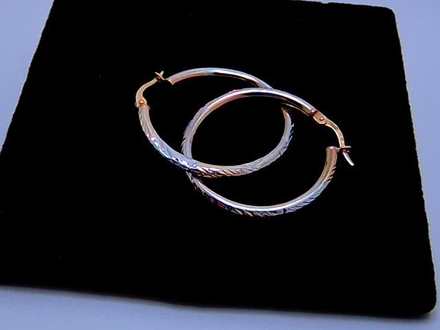 BOUCLES D OREILLES EN OR 10KT