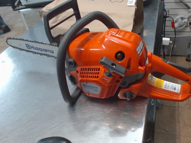 Chainsaw presque neuve 16 pouces