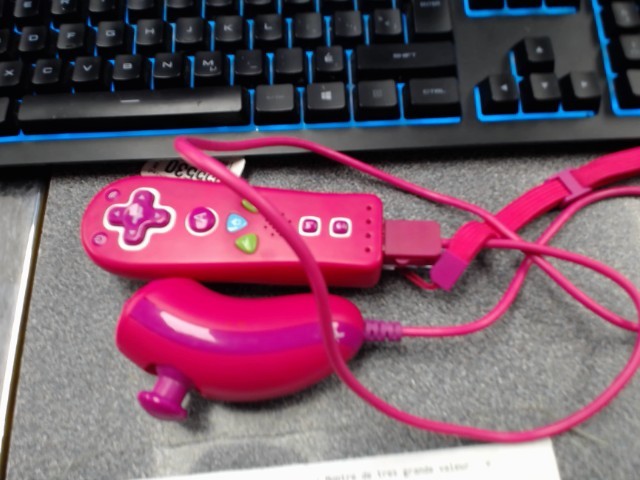 Manette de wii rose no name