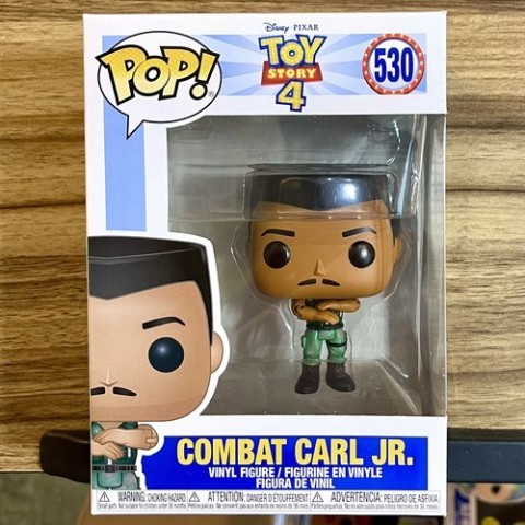 Toy story 4 combat carl jr