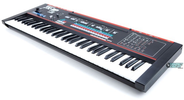 Piano avec synttiseurr et fil