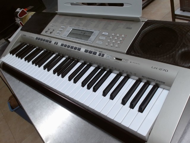 Clavier musique casio av charge