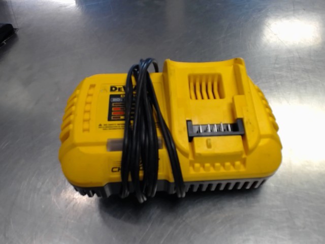 Fast charger dewalt
