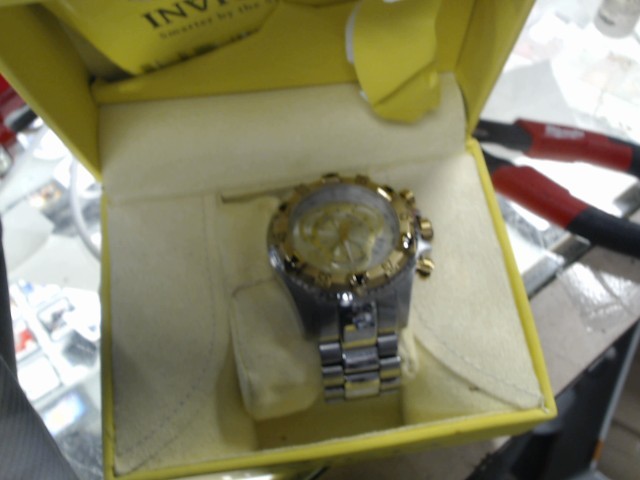 Montre invicta doree argent av boite