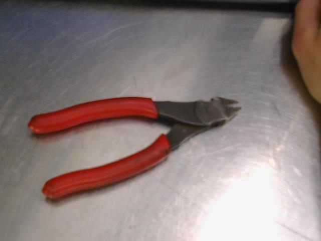 6' diagonal flush-cut plier