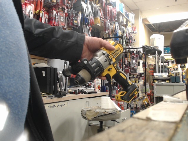 Drill xr 20v