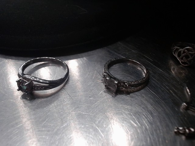 Bague 925 3.1g 7 pierres