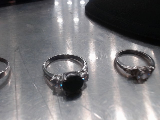 Bague 925 5.2g 9 pierres