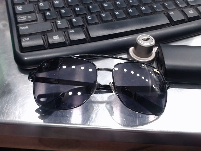 Lunette fume + tui