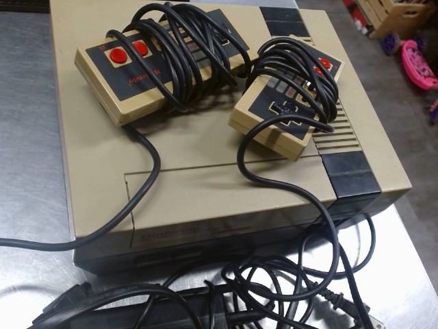 Nes used sans fils avec 2 manette