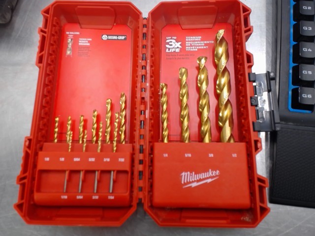 Milwaukee drill bit set thunderbolt