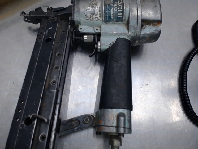 Finish nailer