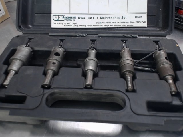 Hole saw bits set