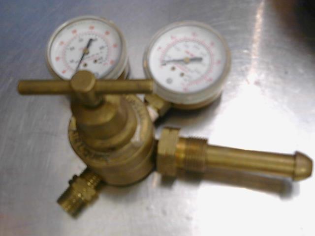 Acetylene regulator