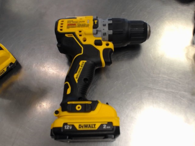 Hammerdrill dewalt avec batt 12v
